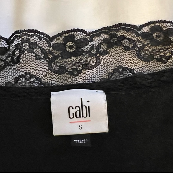 CABI Union V-Neck lightweight knit sweater , Small - Picture 6 of 8